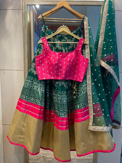 Elegant Green Lehenga with Pink Embroidered Blouse & Dupatta – Indian Ethnic Wear