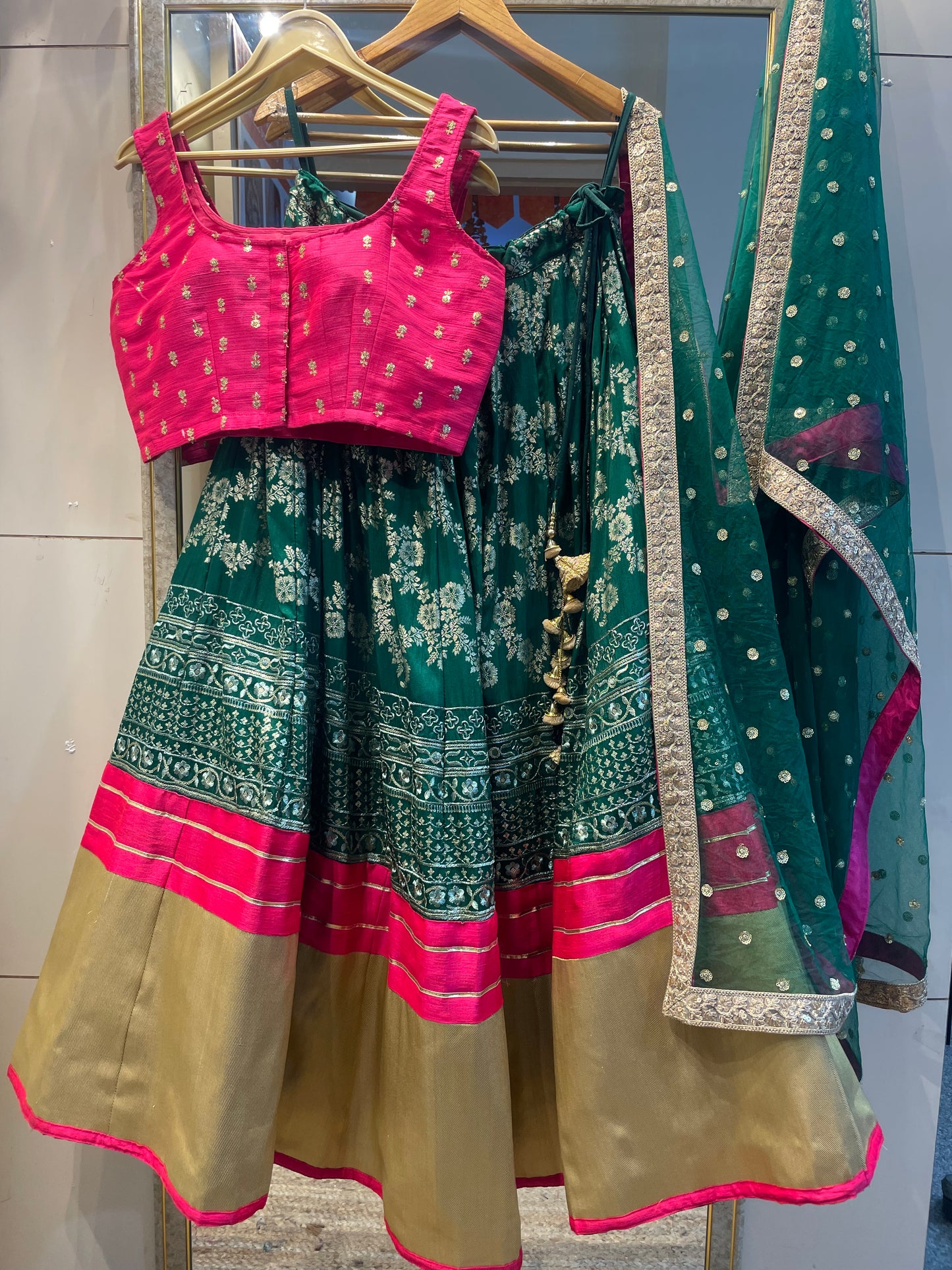 Elegant Green Lehenga with Pink Embroidered Blouse & Dupatta – Indian Ethnic Wear