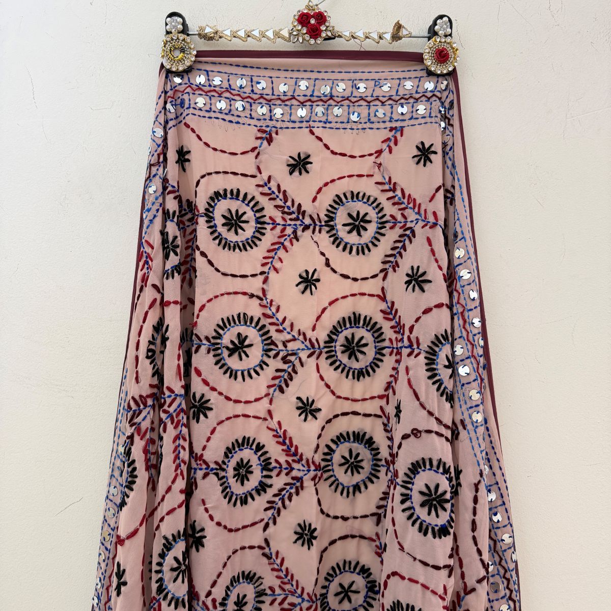 Lavender Phulkari dupatta with colourful hand-woven thread embroidery