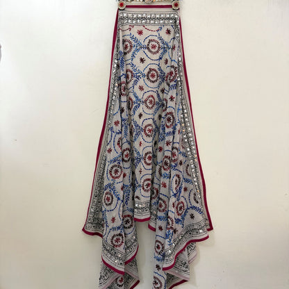 Hand-Woven Georgette Phulkari Thread Work Dupatta
